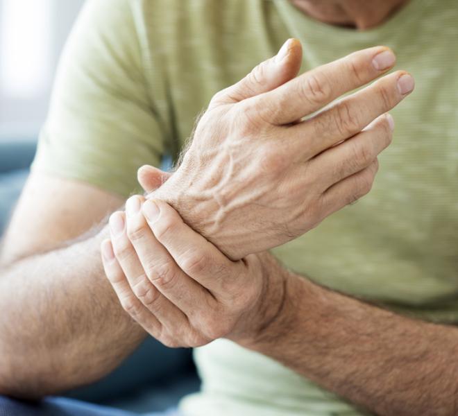 What’s the difference between arthritis and arthrosis?
