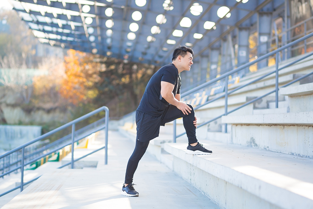 10 tips to make your muscle strain recovery move faster pain management
